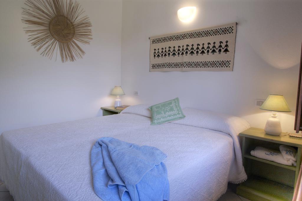 Case Sul Mare Residenze Di Bes Chia Exteriér fotografie