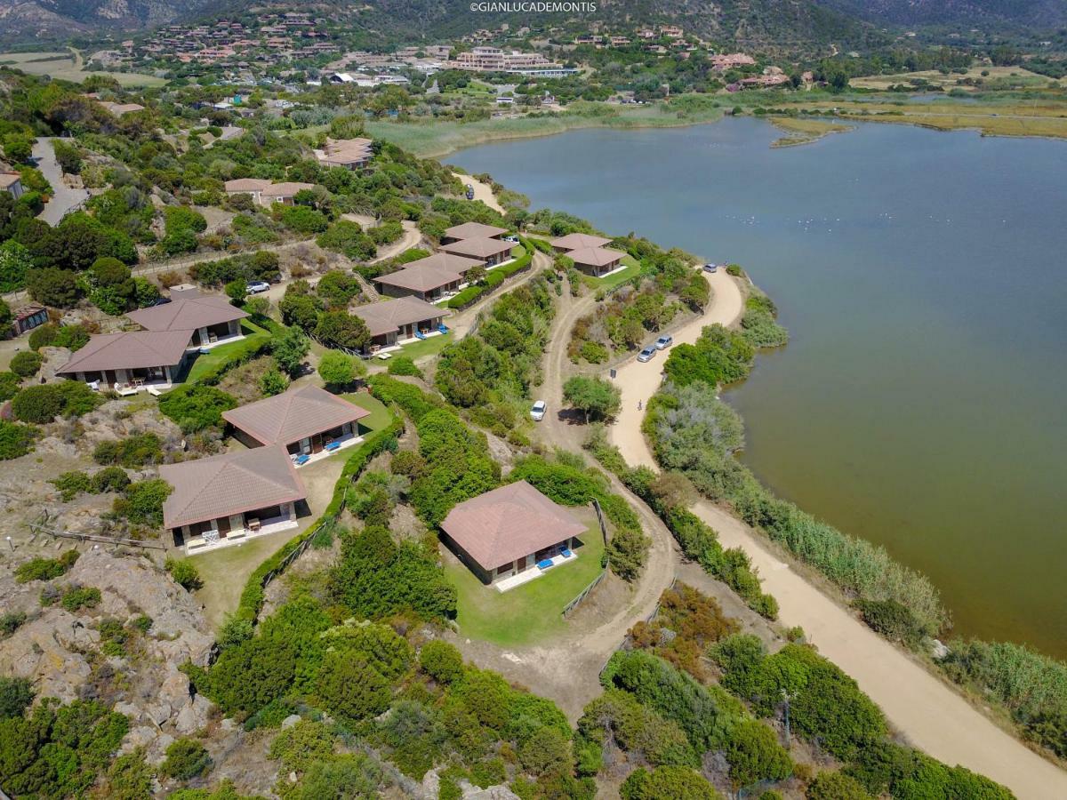 Case Sul Mare Residenze Di Bes Chia Exteriér fotografie