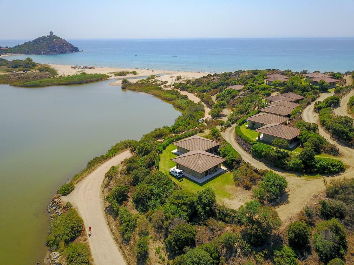 Case Sul Mare Residenze Di Bes Chia Exteriér fotografie